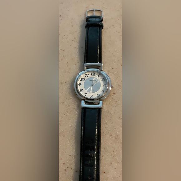 Vintage Watch -it Unisex Watch with raised diamond cut bezel - Picture 4 of 7